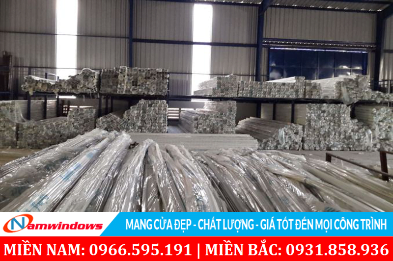 Hình ảnh kho vật tư của một nhà phân phối nguyên liệu