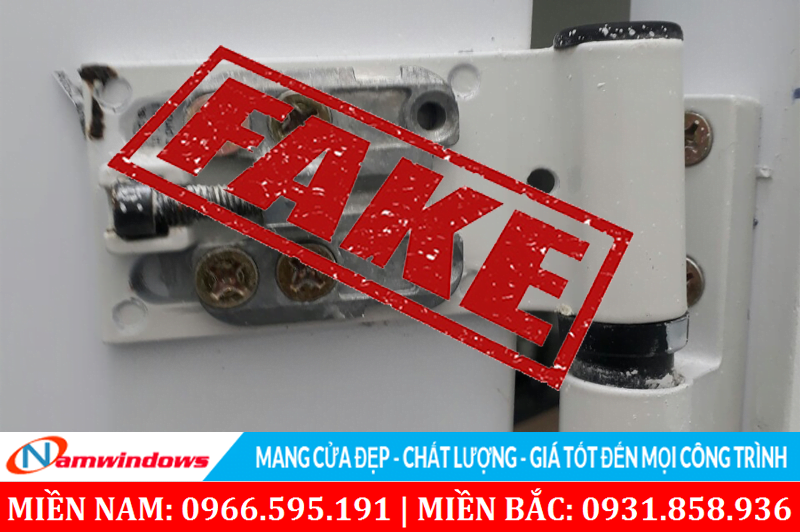 Phân biệt bản lề 3D cửa nhựa lõi thép giả