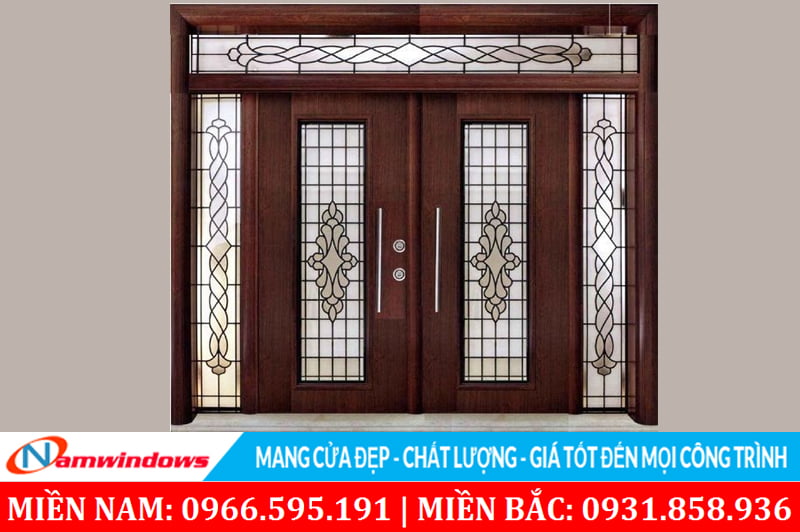 Cửa kính khung gỗ mang đến cho căn nhà một nét đẹp hiện đại tân cổ điển