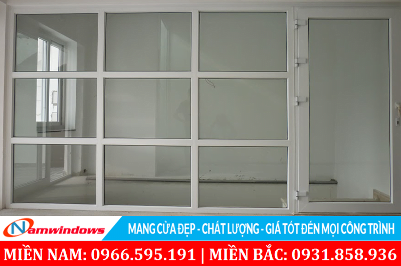 Dùng đố cửa để tăng độ cứng cho vách kính