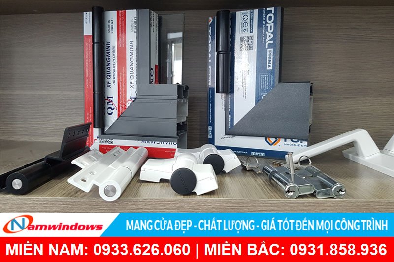 Phụ kiện cửa nhôm chính hãng cũng là một yếu tố quan trọng giúp cửa nhôm thêm chất lượng