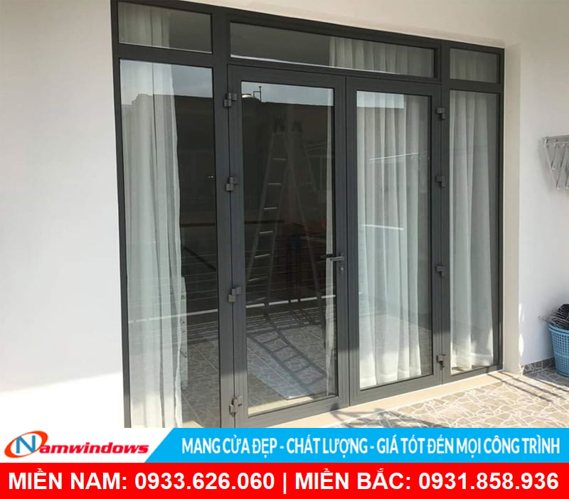 Cửa nhôm xingfa màu đen