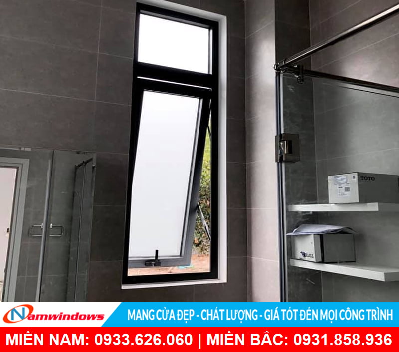 Cửa sổ mở hất nhà vệ sinh