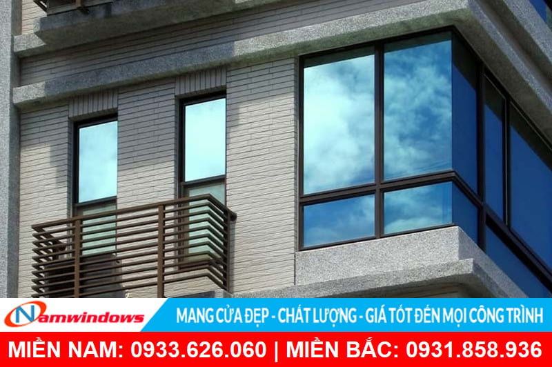 Cửa nhôm kính phản quang