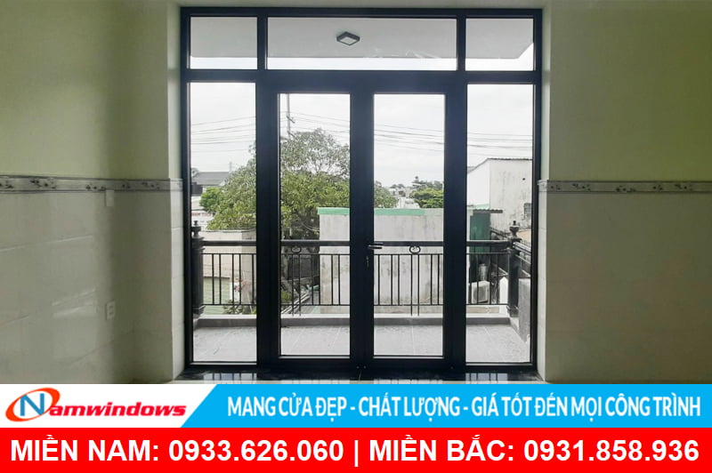 Cửa đi mở quay nhôm xingfa