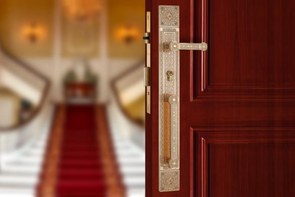 Khóa cửa gỗ đại sảnh VICKINI 38802.102 24K dài 594 - Ảnh 3