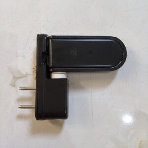 Bản Lề 3D GQ 10570D 120kg màu đen cửa nhựa lõi thép uPVC