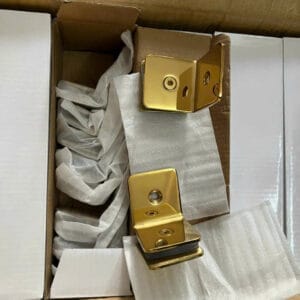 Pát tường kính VVP 90 độ vàng bóng