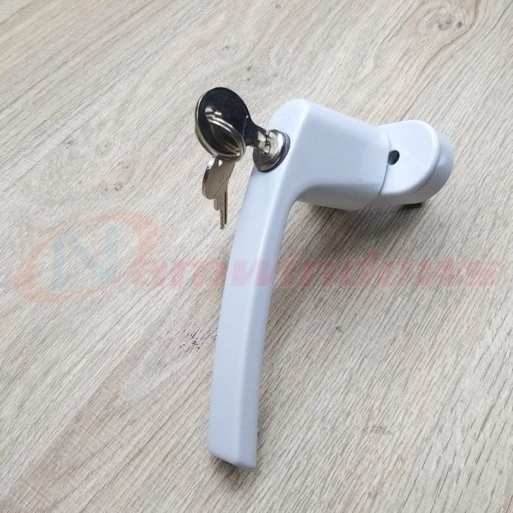 Tay nắm cửa sổ GQ ASSA ABLOY có chìa khóa nhựa lõi thép