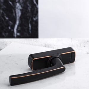 Tay nắm cửa sổ đa điểm EX68 Huy Hoàng đồng đen