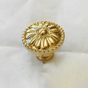 Tay nắm tủ TNT001-8825V