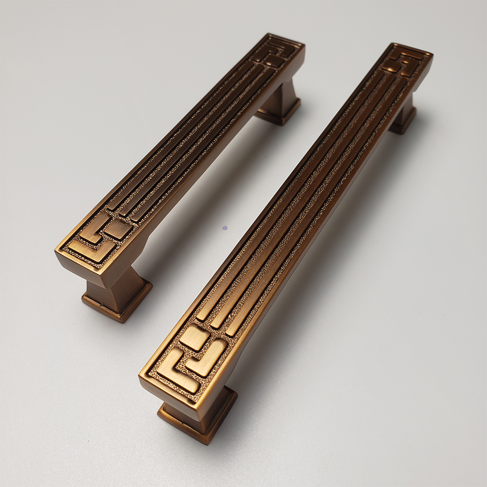 Tay nắm tủ hợp kim TN050