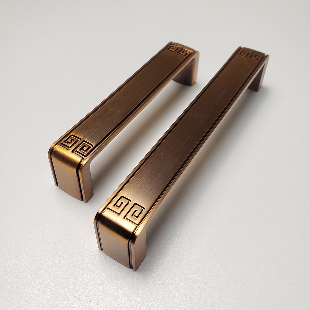 Tay nắm tủ hợp kim TN051