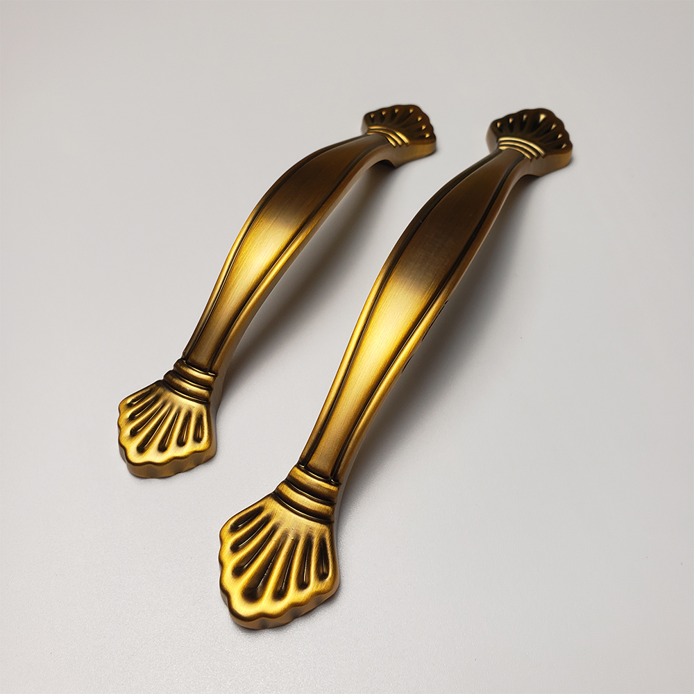 Tay nắm tủ hợp kim TN054