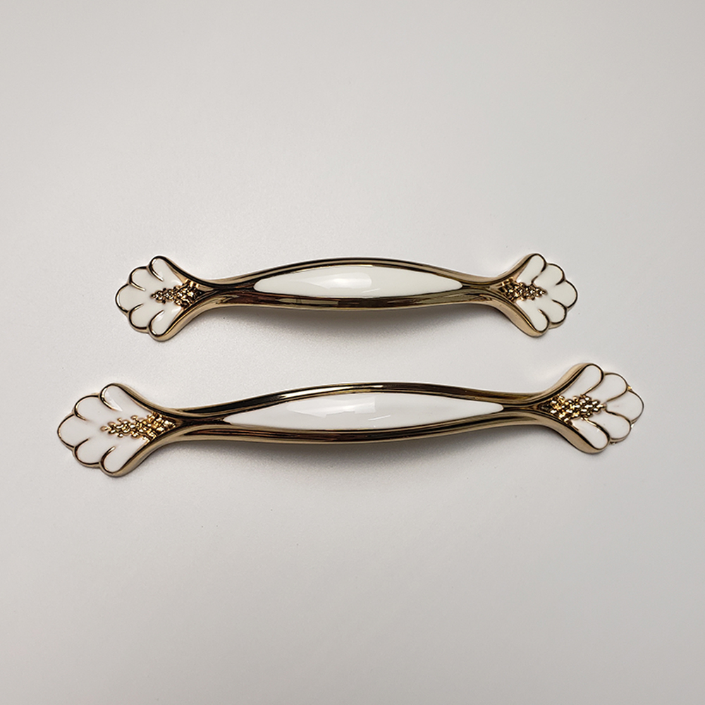 Tay nắm tủ hợp kim TN060