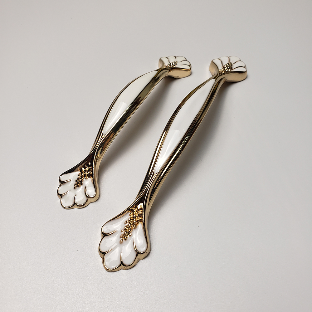 Tay nắm tủ hợp kim TN060