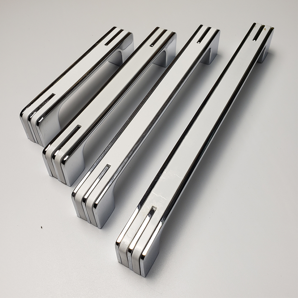 Tay nắm tủ hợp kim TN061