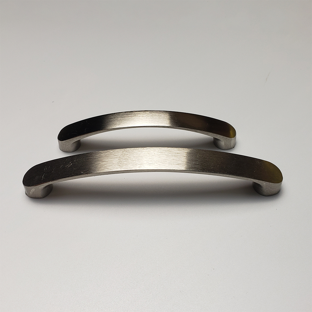 Tay nắm tủ hợp kim TN066