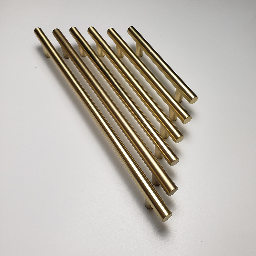 Tay nắm tủ hợp kim TN068