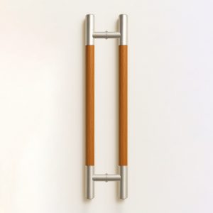 Tay nắm cửa TN127 đầu inox xước mờ, thân gỗ căm xe ø38