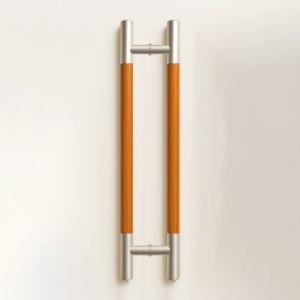 Tay nắm cửa TN128 đầu inox xước mờ, thân gỗ gõ đỏ