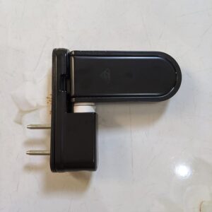 Bản Lề 3D GQ 10570D 120kg màu đen cửa nhựa lõi thép uPVC