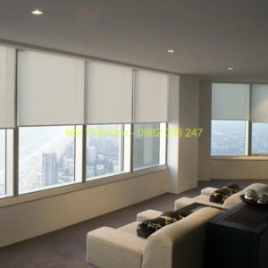 Mành cuộn lưới trơn kéo tay lỗ thoáng màu kem NTKRCL04