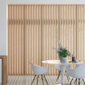 Màn lá dọc màu kem chống sáng cho văn phòng